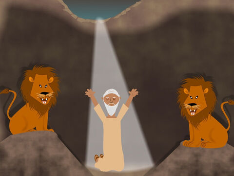 Quando Daniel caiu na cova dos leões, ele ficou com muito medo. Os leões tinham dentes grandes e afiados e começaram a andar em direção a ele. Sem hesitar, Daniel começou a orar a Deus pedindo que Ele o ajudasse. – Slide número 13