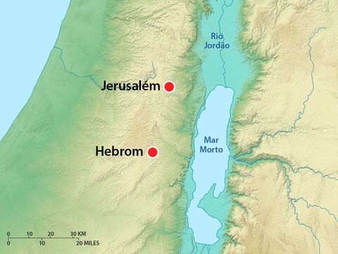 Nos primeiros sete anos e meio de seu reinado, Davi governou de Hebron. Davi então decidiu tomar Jebus, (mais tarde chamada de Jerusalém), que estava em poder dos jebuseus, como a nova capital de seu reino. – Slide número 2