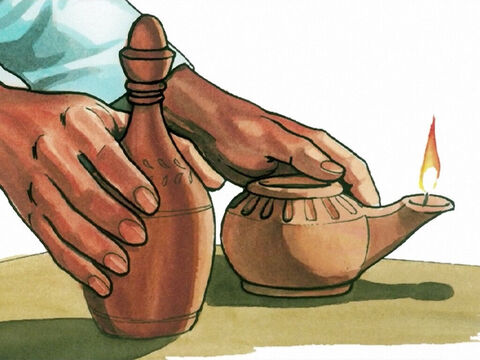“As insensatas pegaram suas candeias, mas não levaram óleo. As prudentes, porém, levaram óleo em vasilhas, junto com suas candeias. – Slide número 4