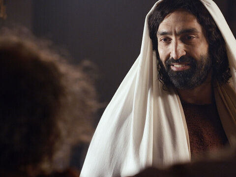 O homem estava diante de Jesus completamente livre. – Slide número 14