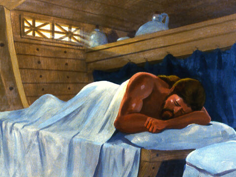 Ele desceu ao porão do navio e logo pegou no sono. – Slide número 14
