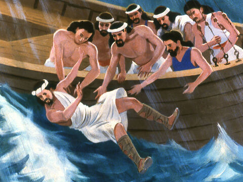 Os marinheiros agarraram Jonas e o lançaram ao mar. A tempestade cessou imediatamente. – Slide número 23