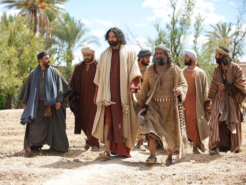 Como resultado, Jesus e Seus discípulos não mais se deslocaram na Judeia, mas se retiraram para uma região perto do deserto. – Slide número 9