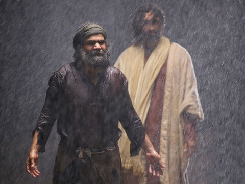 Jesus e Pedro voltaram e subiram para o barco. – Slide número 13