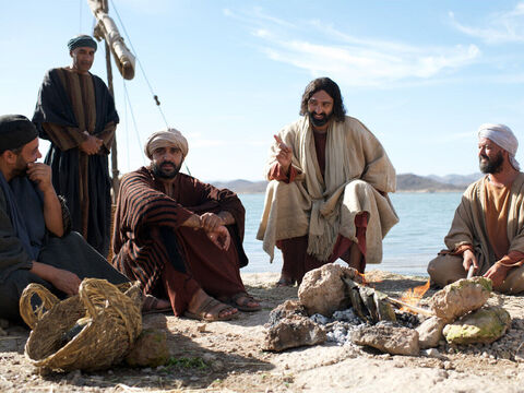 Quando os discípulos foram para o outro lado do mar da Galileia, esqueceram-se de levar pão. <br/>– Cuidado – disse-lhes Jesus... – Slide número 1