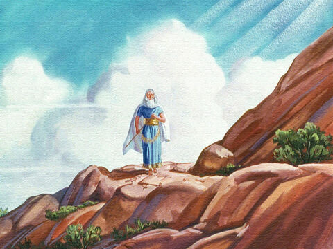 E Moisés, o líder deles, subiu a montanha sozinho para ouvir o que Deus tinha para dizer para Seu povo. De repente, Moisés ouviu a voz de Deus lhe falando. – Slide número 7