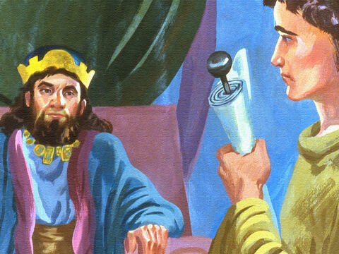 O rei ainda pensava sobre o problema, quando um servo veio para o rei com uma mensagem de Eliseu, o profeta, acerca de Naamã. – Slide número 31