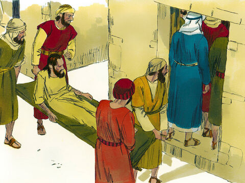 Quatro homens chegaram trazendo um amigo paralítico que eles queriam que Jesus curasse. Mas a multidão ao redor da casa era tão grande que eles não tinham chance de entrar. – Slide número 2