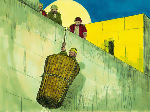 Os seguidores de Saulo pegaram-no à noite, desceram-no numa cesta, através de uma abertura no muro, para que ele pudesse escapar. – Slide número 20