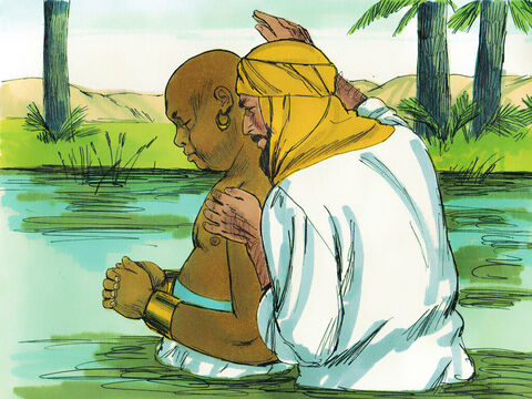 O etíope entrou na água, onde Filipe o batizou. Quando Filipe saiu da água, o Espírito do Senhor o arrebatou e ele apareceu em Azoto, pregando em todas as cidades enquanto viajava para o norte, para Cesareia. – Slide número 10