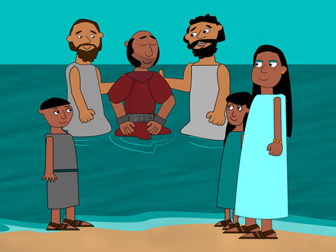O carcereiro cuidou de Paulo e Silas. Ele lavou as suas feridas e depois ele e toda a sua família foram batizados. – Slide número 15